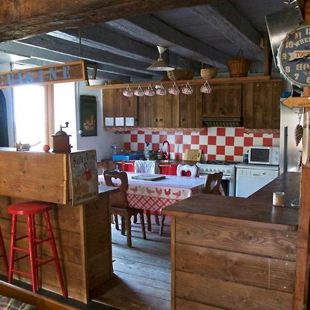 La Ferme De Pomereix Le Dorat Dış mekan fotoğraf