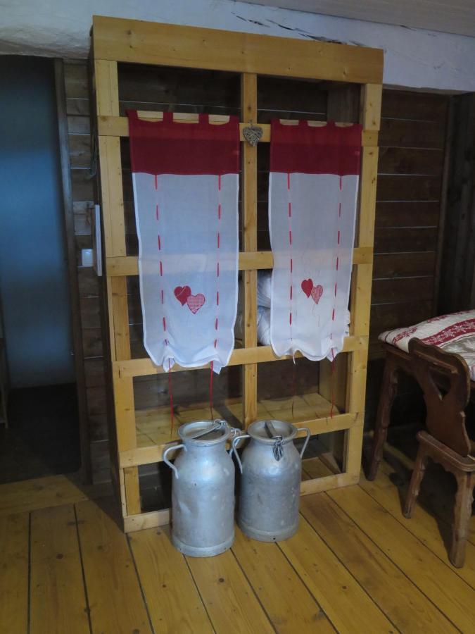 La Ferme De Pomereix Le Dorat Dış mekan fotoğraf
